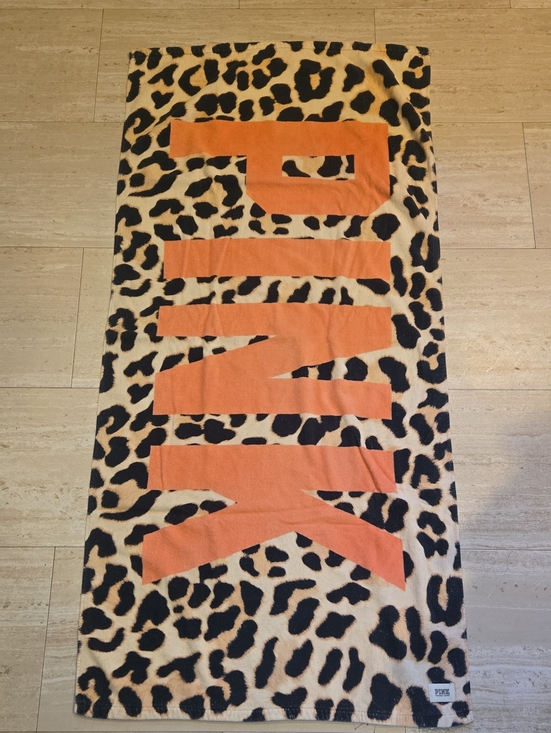 PINK Victoria's Secret Other - PINK Victoria's Secret Vintage Cheetah Print Beach Towel